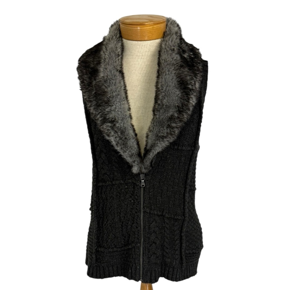 Chico’s Faux Fur Collar Zip Vest M Cozy Luxe Winter Layer Cabin Boho Chic